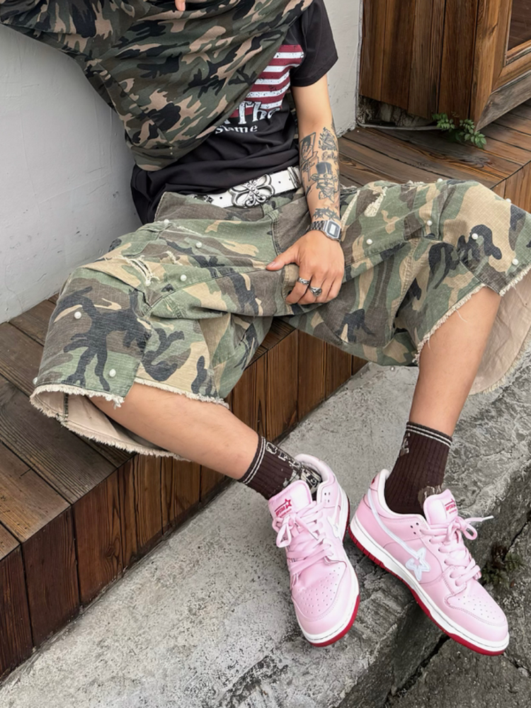 Pearl Ripped Camo Jorts