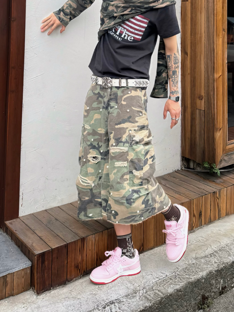 Pearl Ripped Camo Jorts