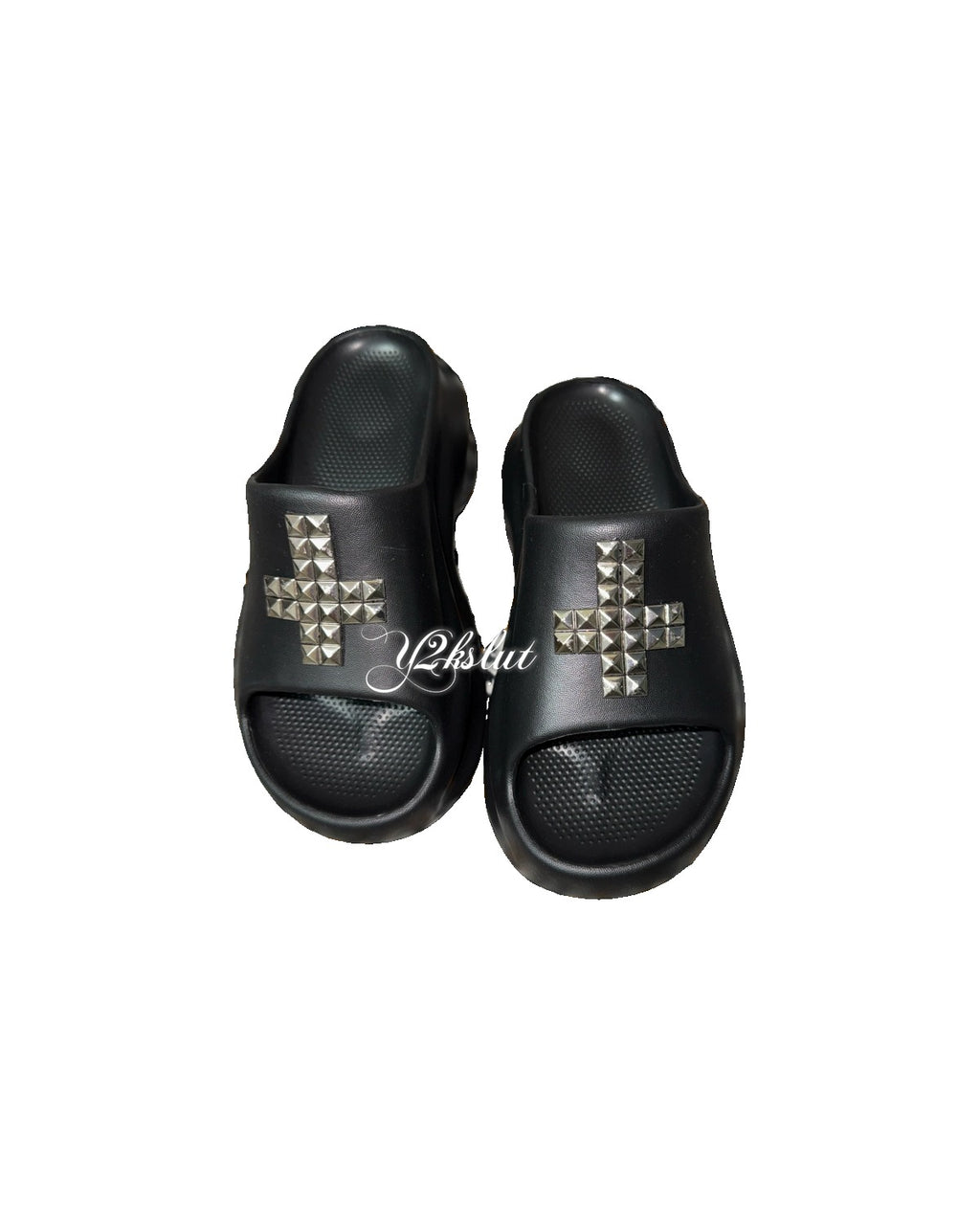 Studded Flat Slides